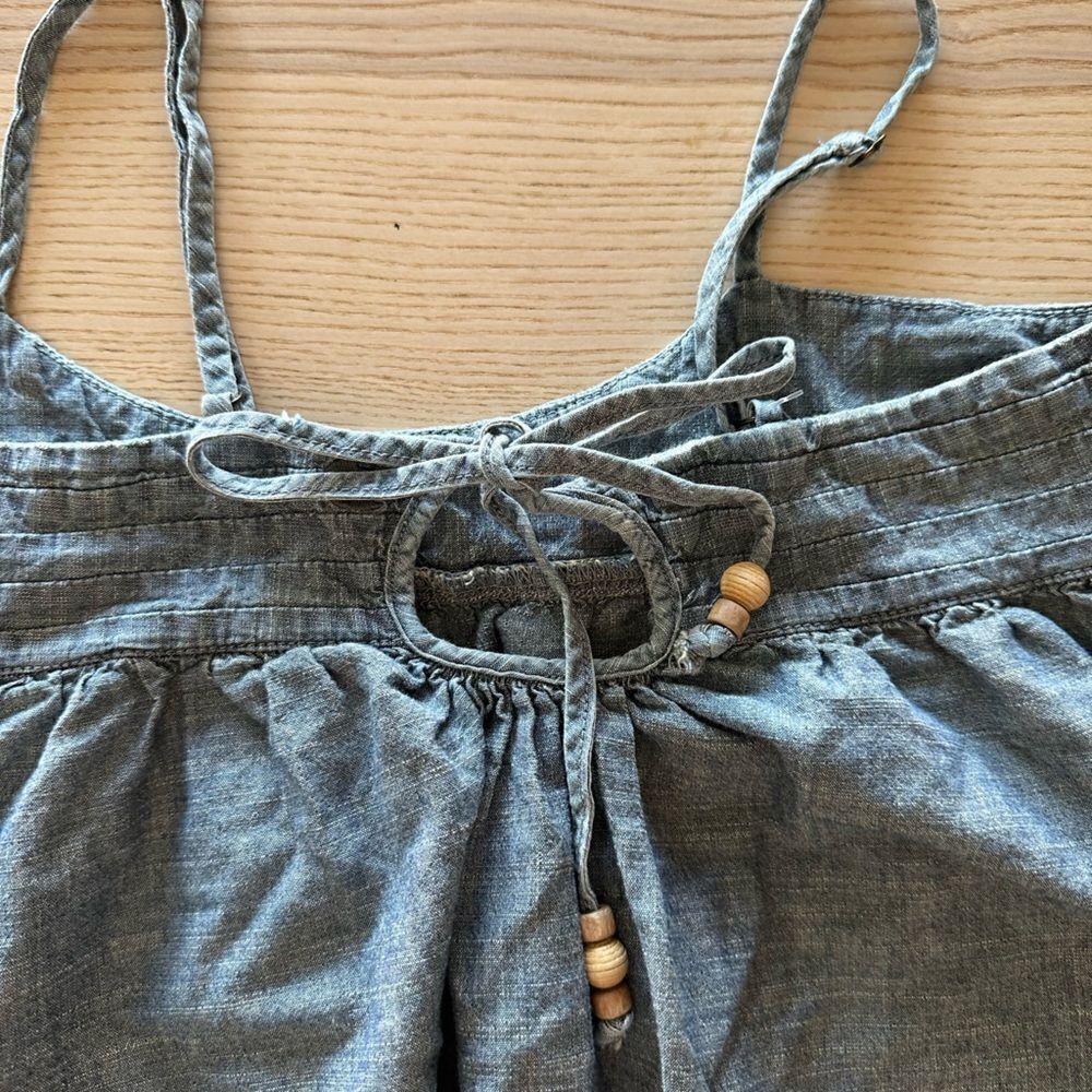 Billabong vintage denim baby doll top with tie detail & wooden beads- medium - Picture 5 of 6